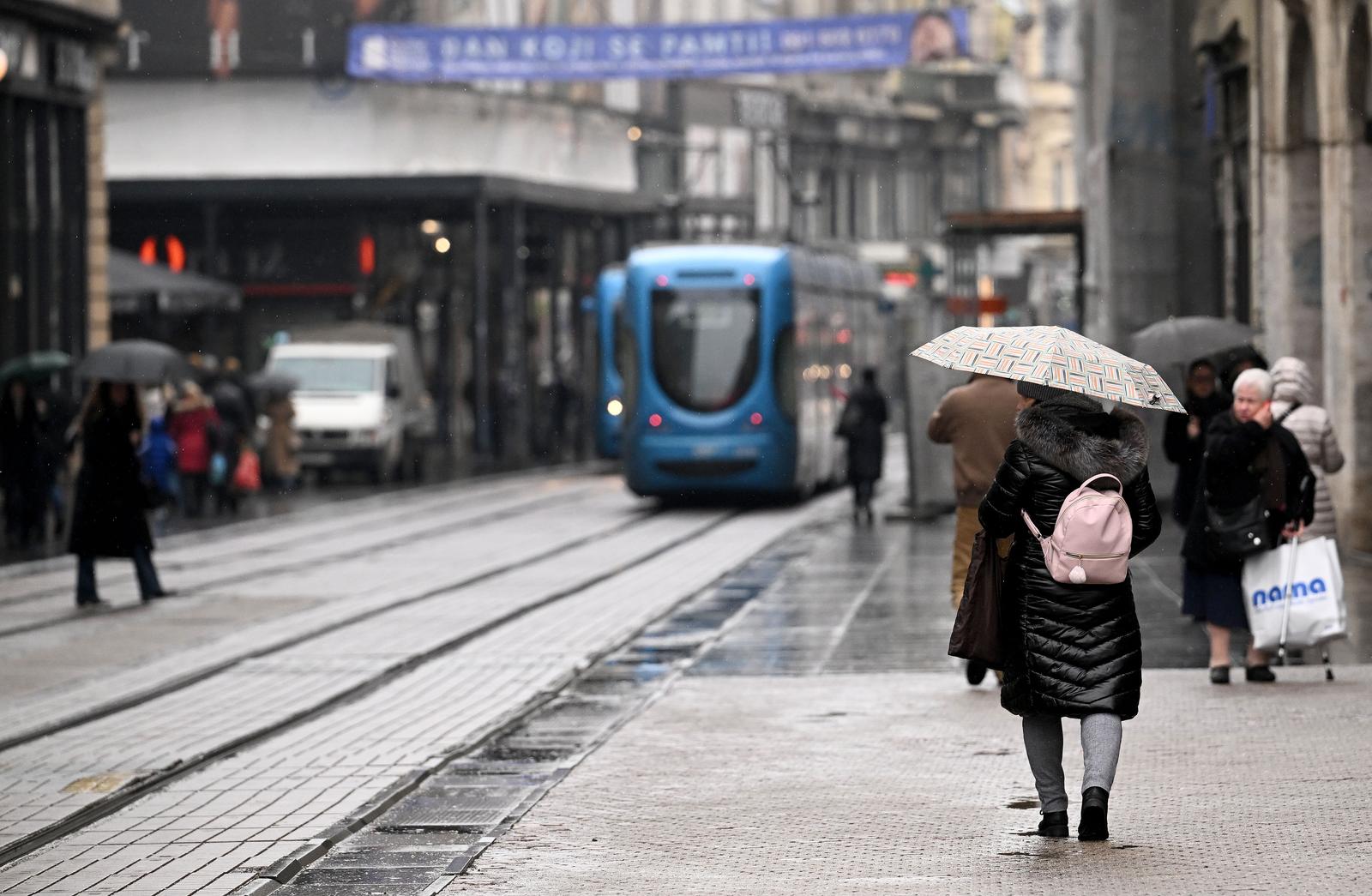 Zagreb: Kišni dan u gradu