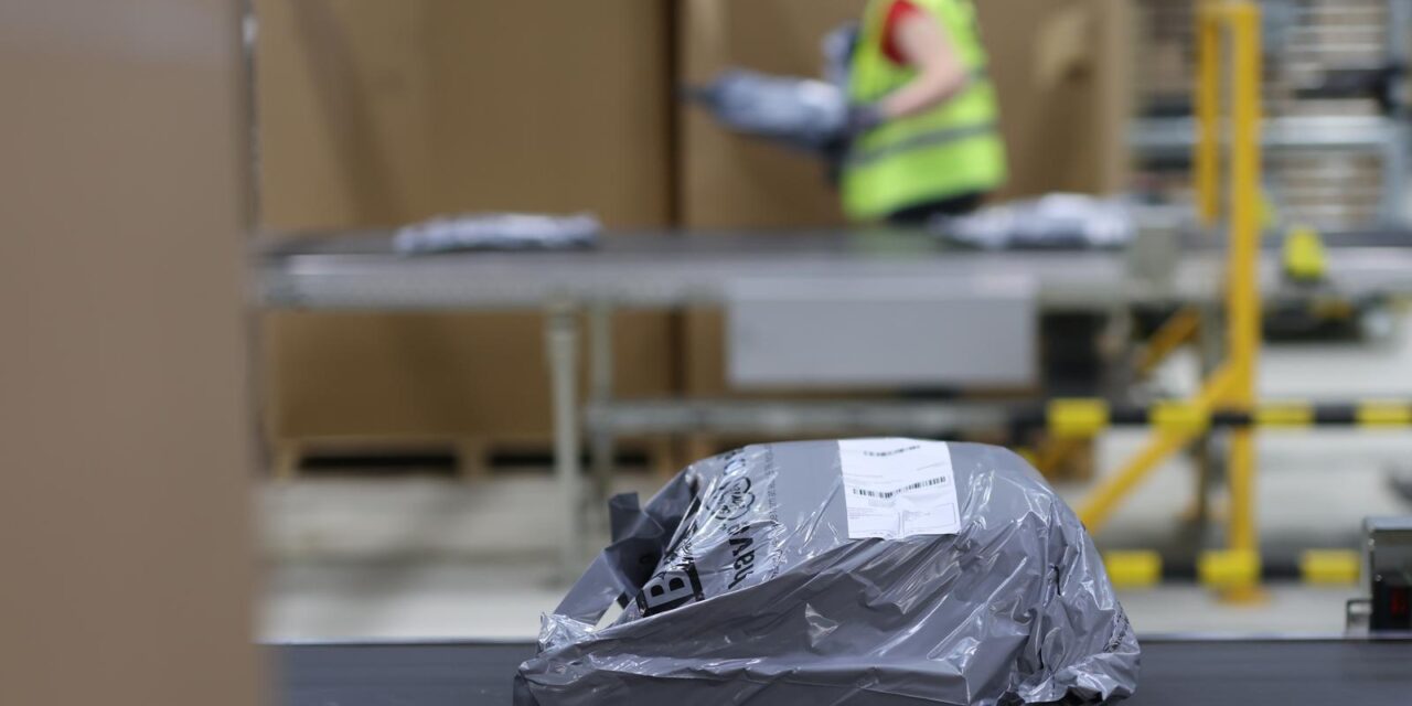 Sortirnica Hrvatske pošte i ove godine ruši rekorde, dnevno prime do 100 tisuća paketa