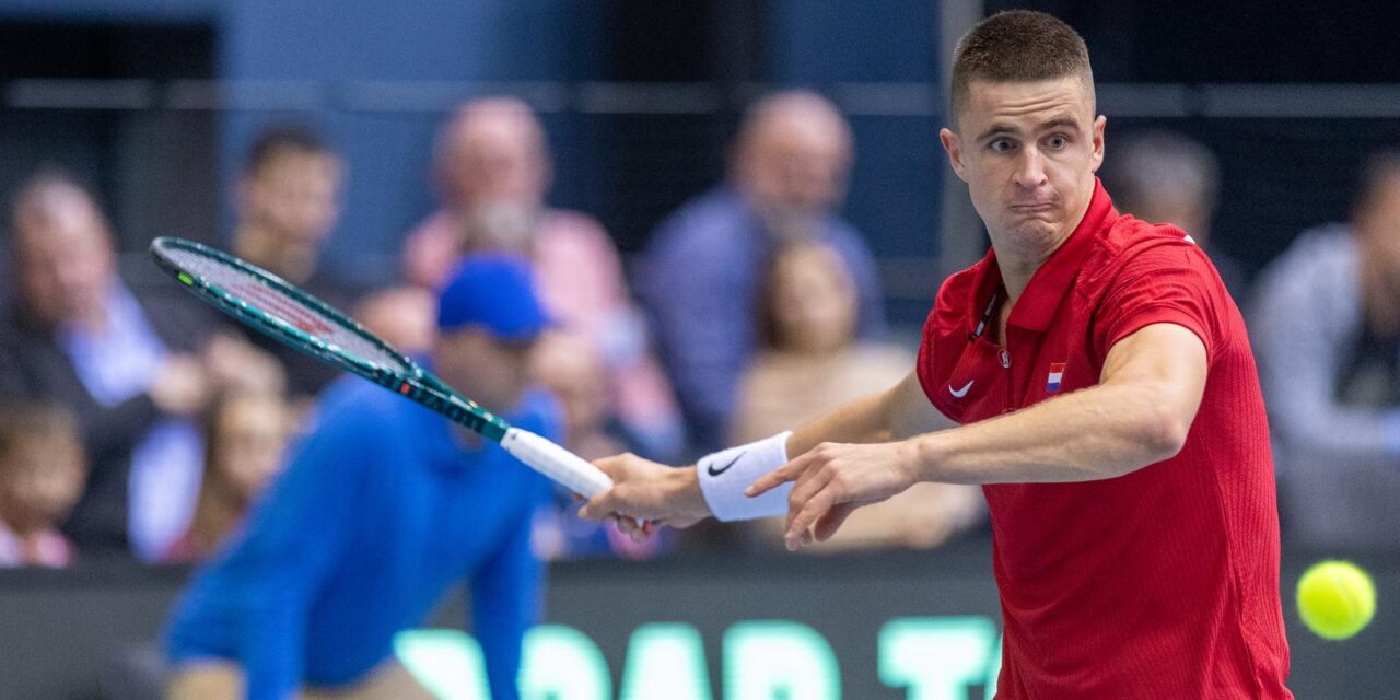 Osijek: Duje Ajduković i Lukaš Klein u prvom meču Davis Cupa između Hrvatske i Slovačke