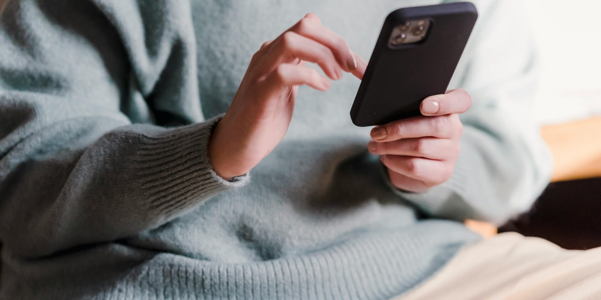 pexels-tim-samuel-6697306