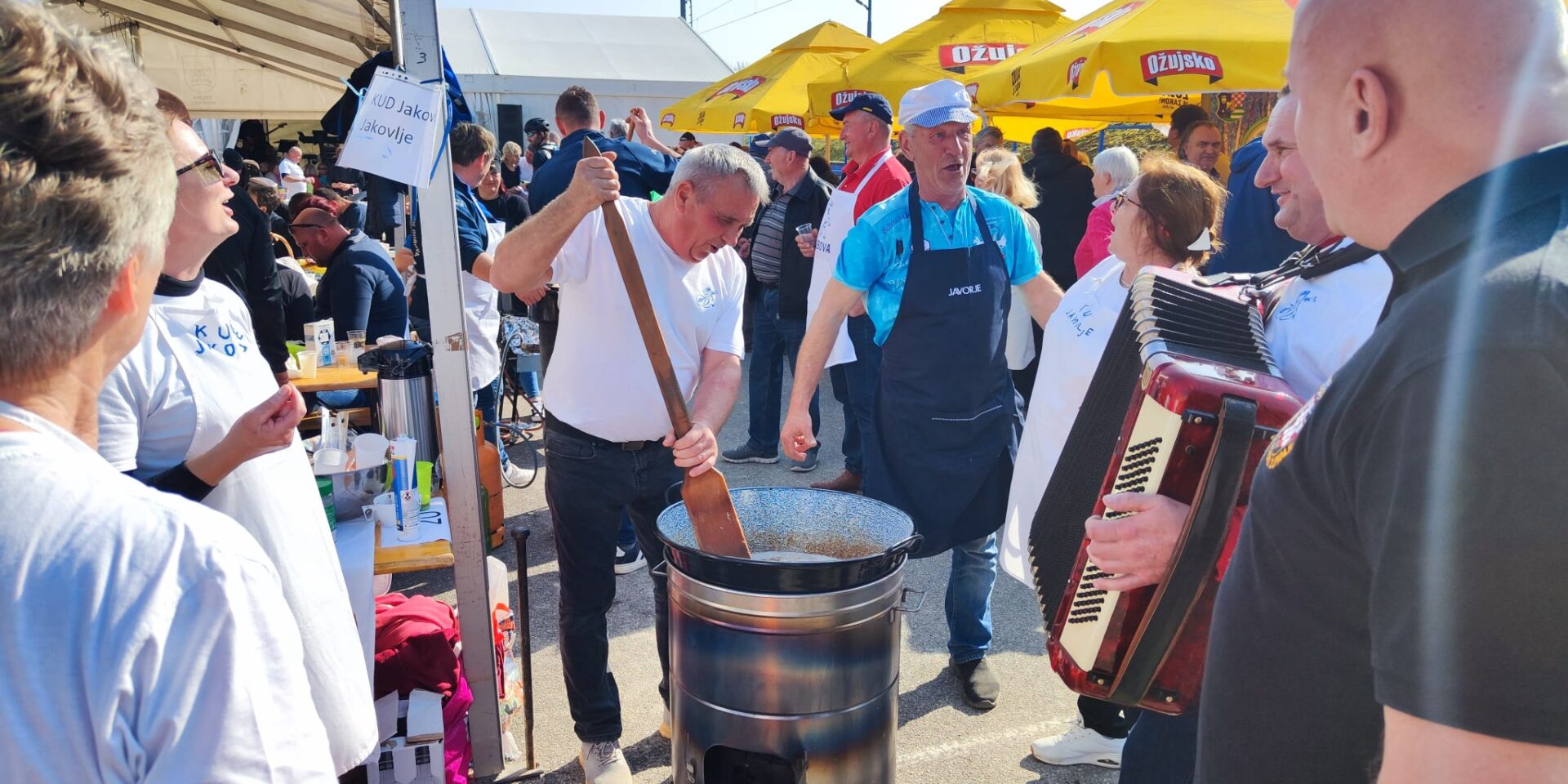 71709be2-9d87-4557-9062-d6aeb85bddb8