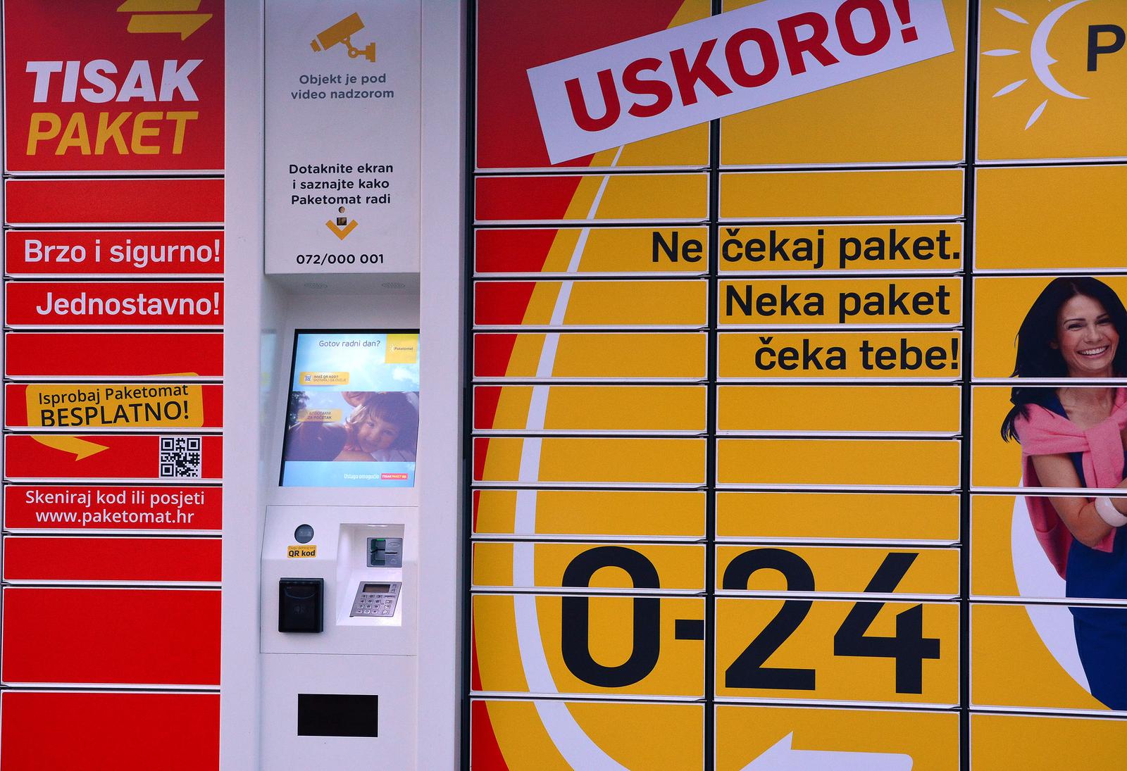 Tiskov automatizirani kiosk za slanje i primanje paketa