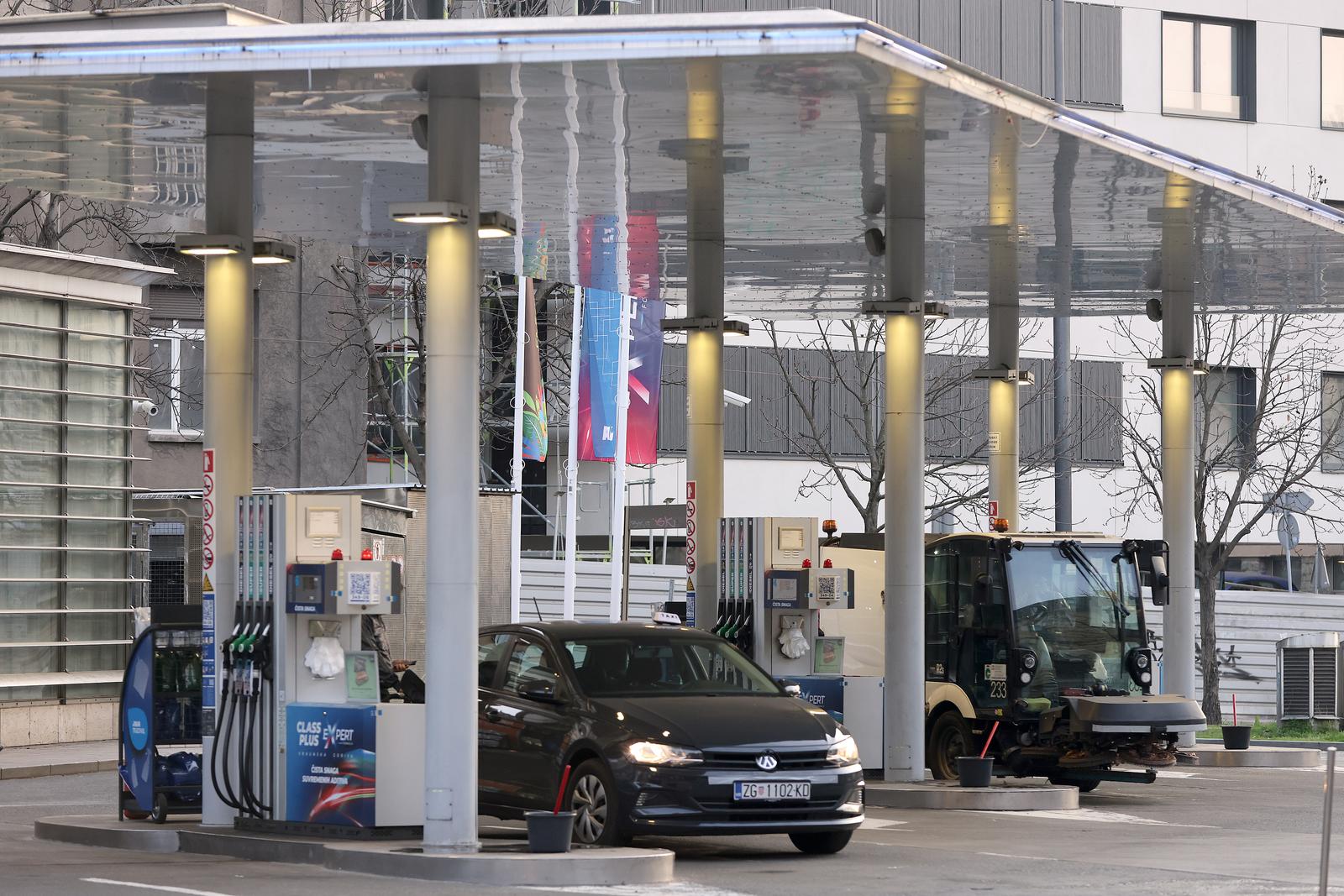 Zagreb: Prijeti poskupljenje goriva, Vlada sazvala sjednicu