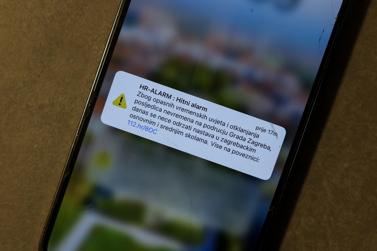 Zagreb: Aktiviran je i SRUUK u Zagrebu, građani dobili SMS upozorenje