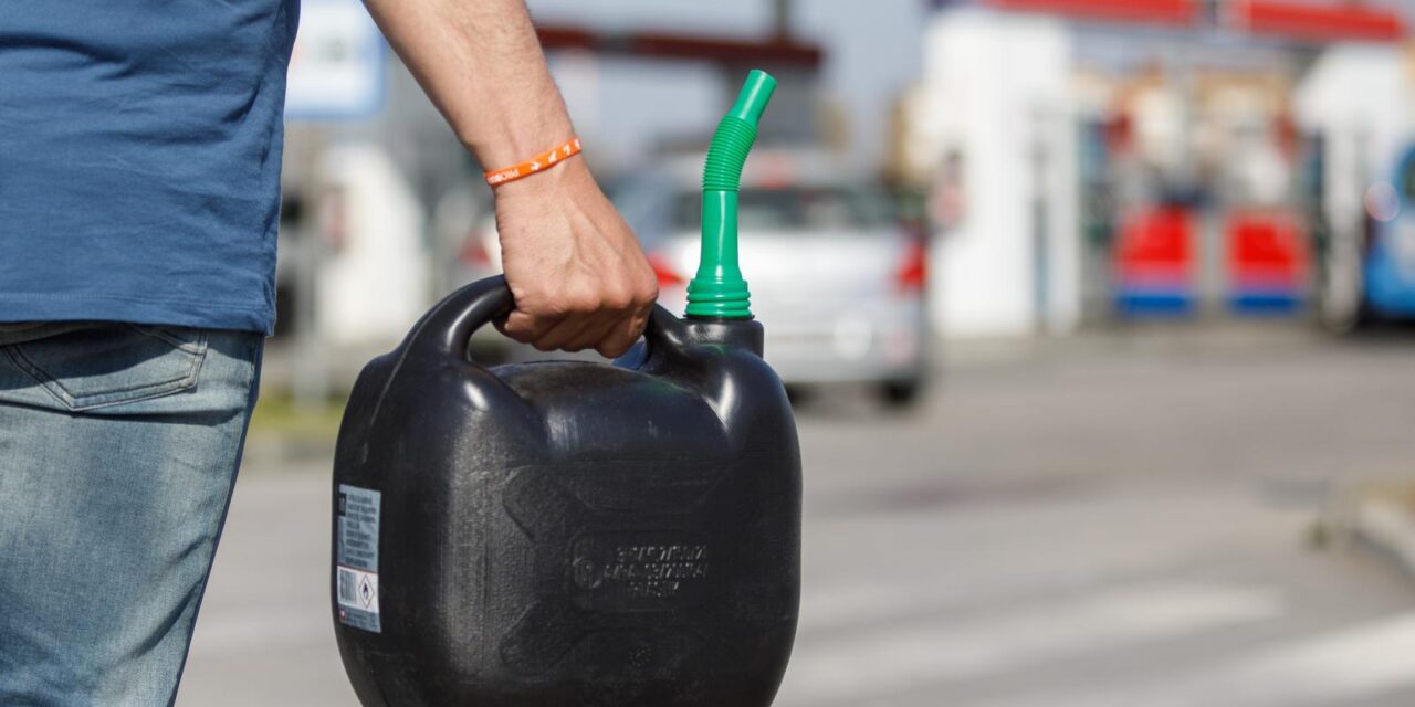 Nakon ponoći građane očekuje osjetno poskupljenje goriva