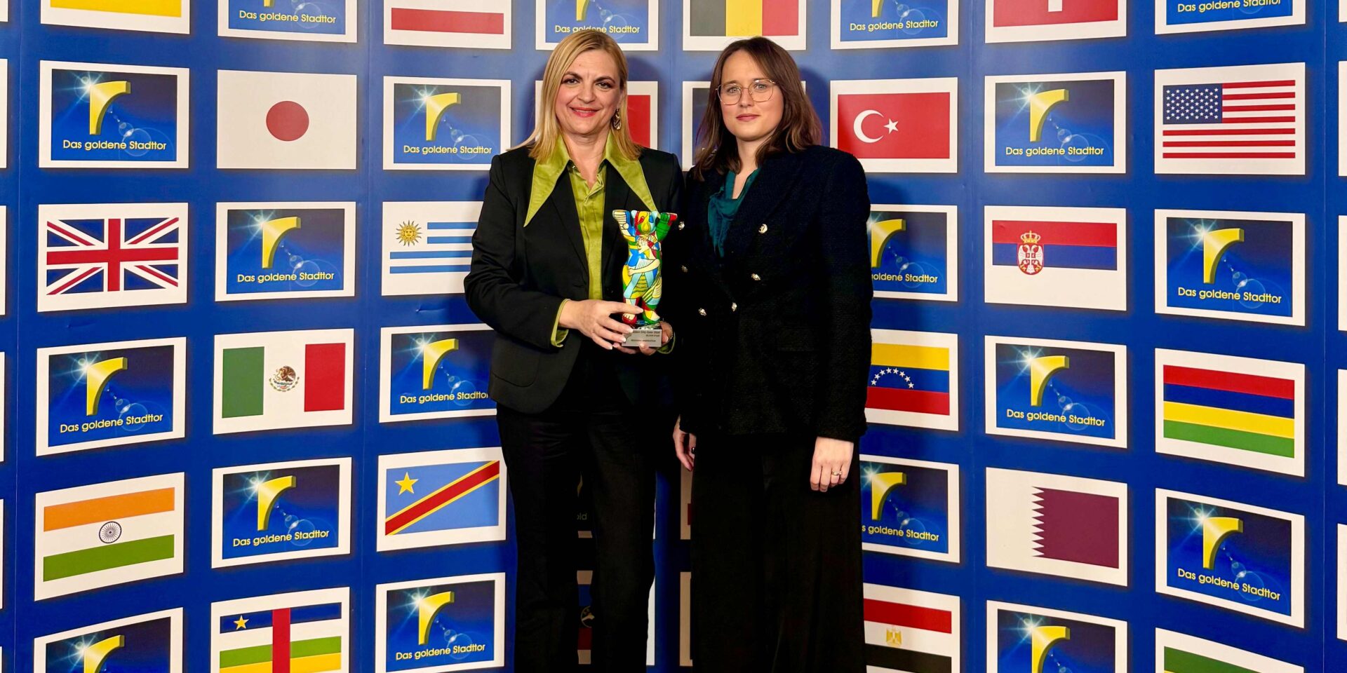 The Golden City Gate 1