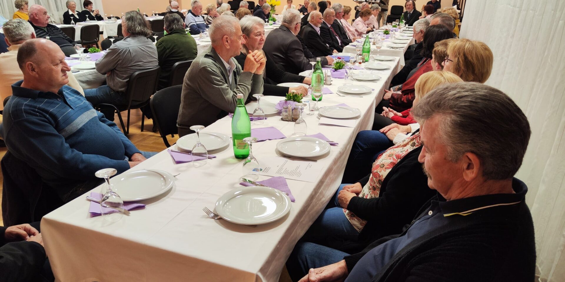 e71249ca-7d57-4d38-a75b-e17dbc773cf1