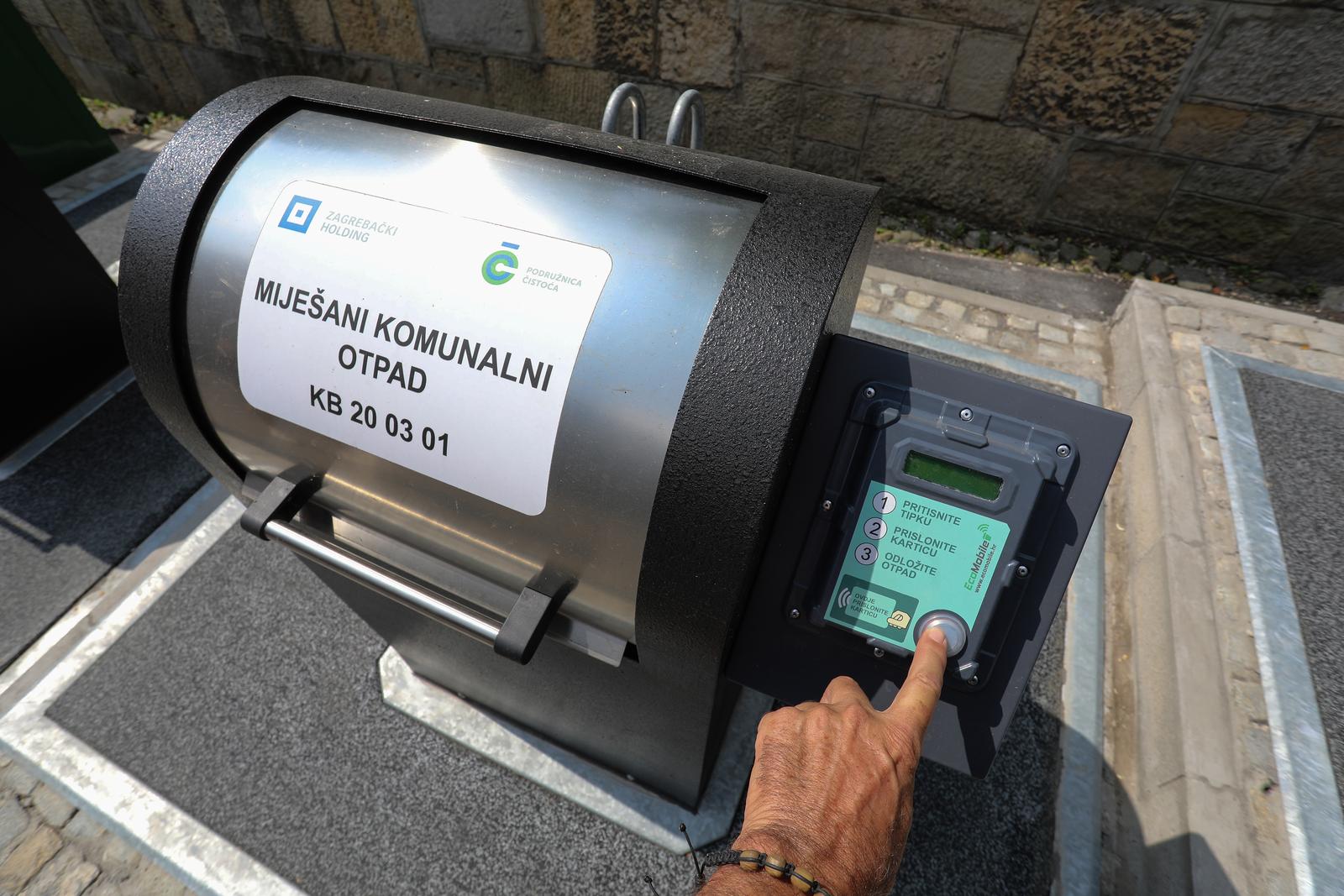 Zagreb: Tomašević i suradnici predstavili nove podzemne spremnike za otpad