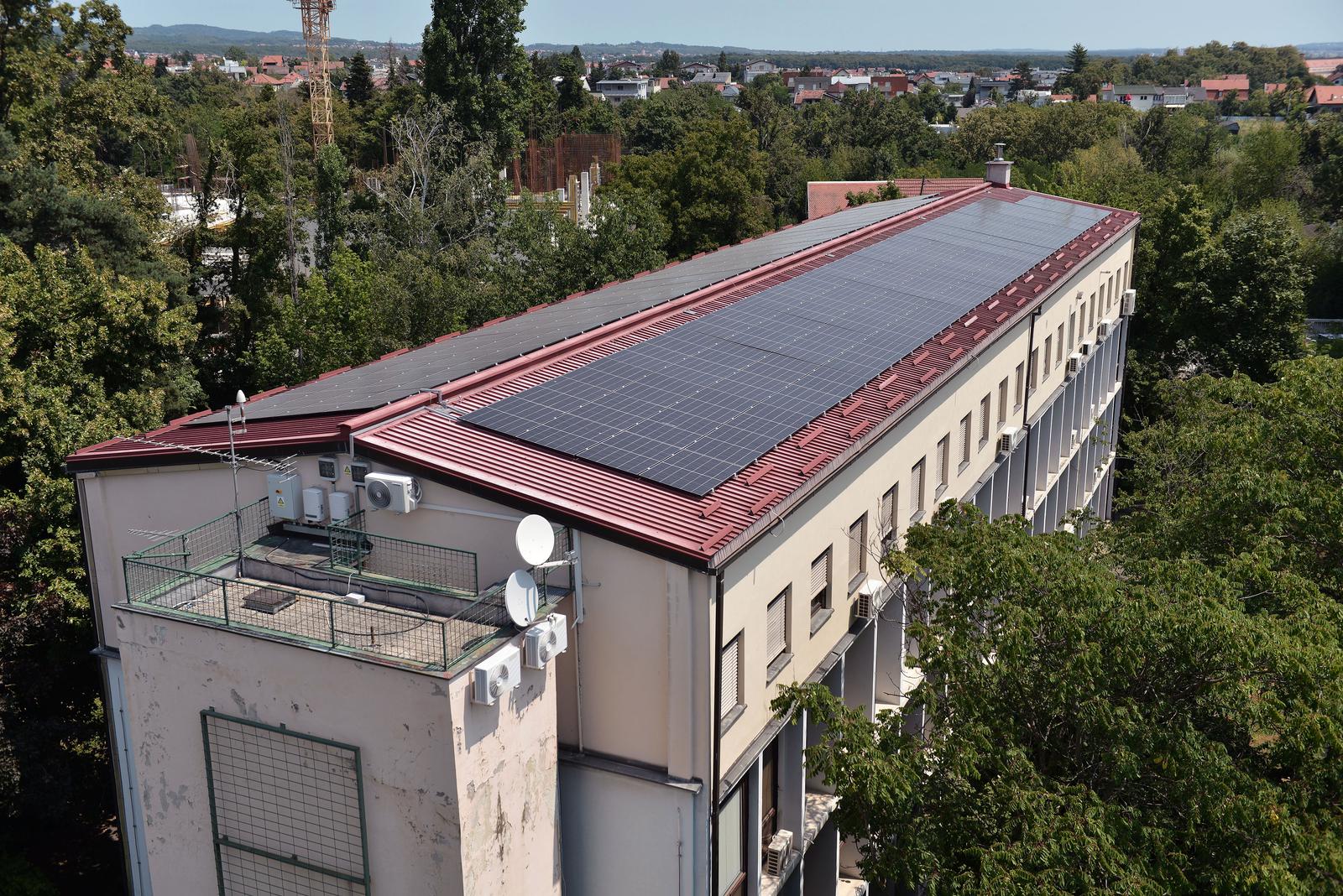Zagreb: Otvorenje fotonaponske sunčane elektrane na PMF-u