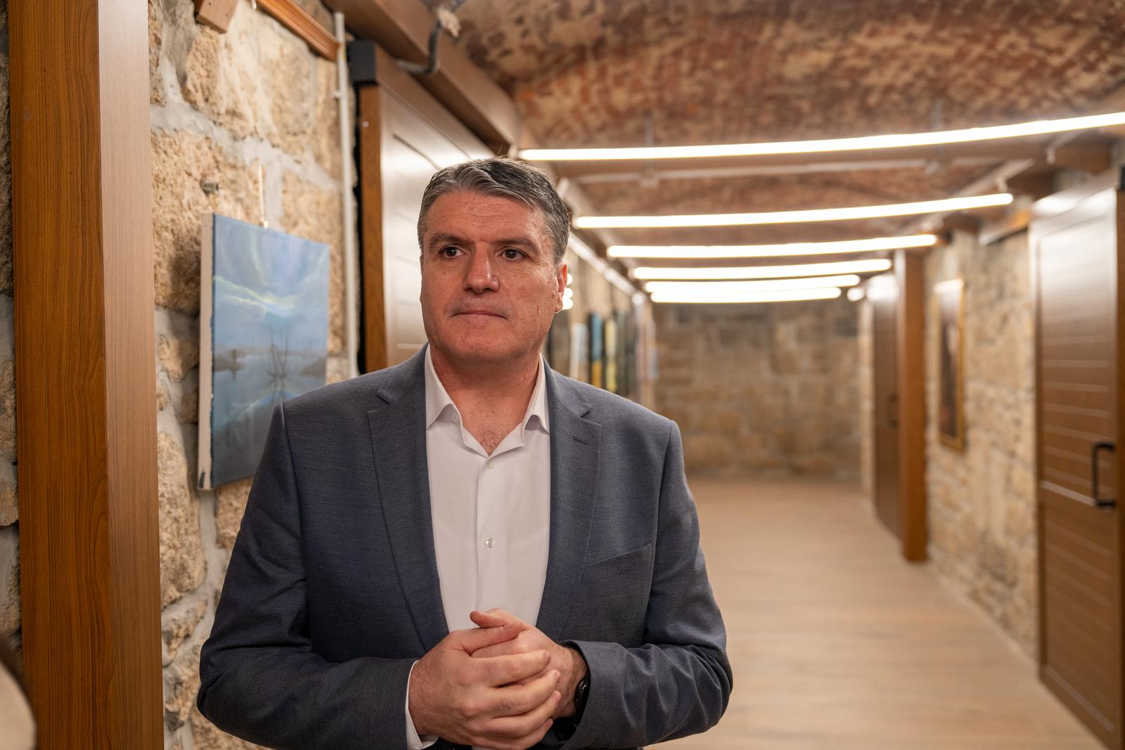 Ličko-senjska županija i Fond za zaštitu okoliša održali su sastanak na temu sanacije nelegalno odloženog otpada u Gospiću