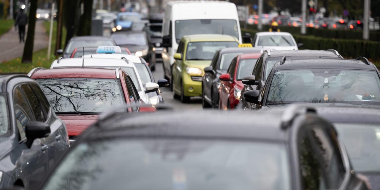 Zagreb: Prometna gužva stvara se na križanju Horvaćanske i Selske