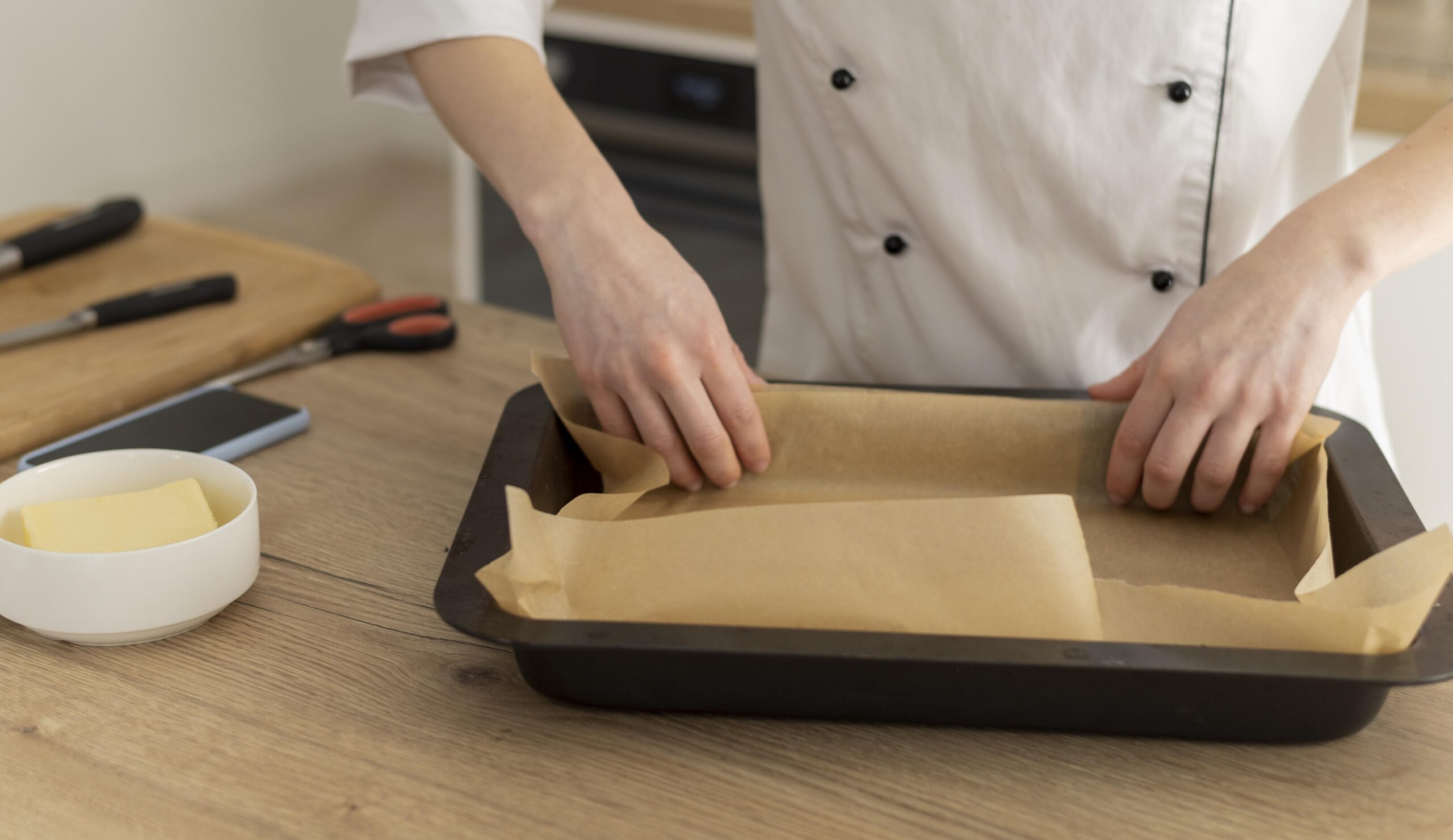 close-up-hands-preparing-tray