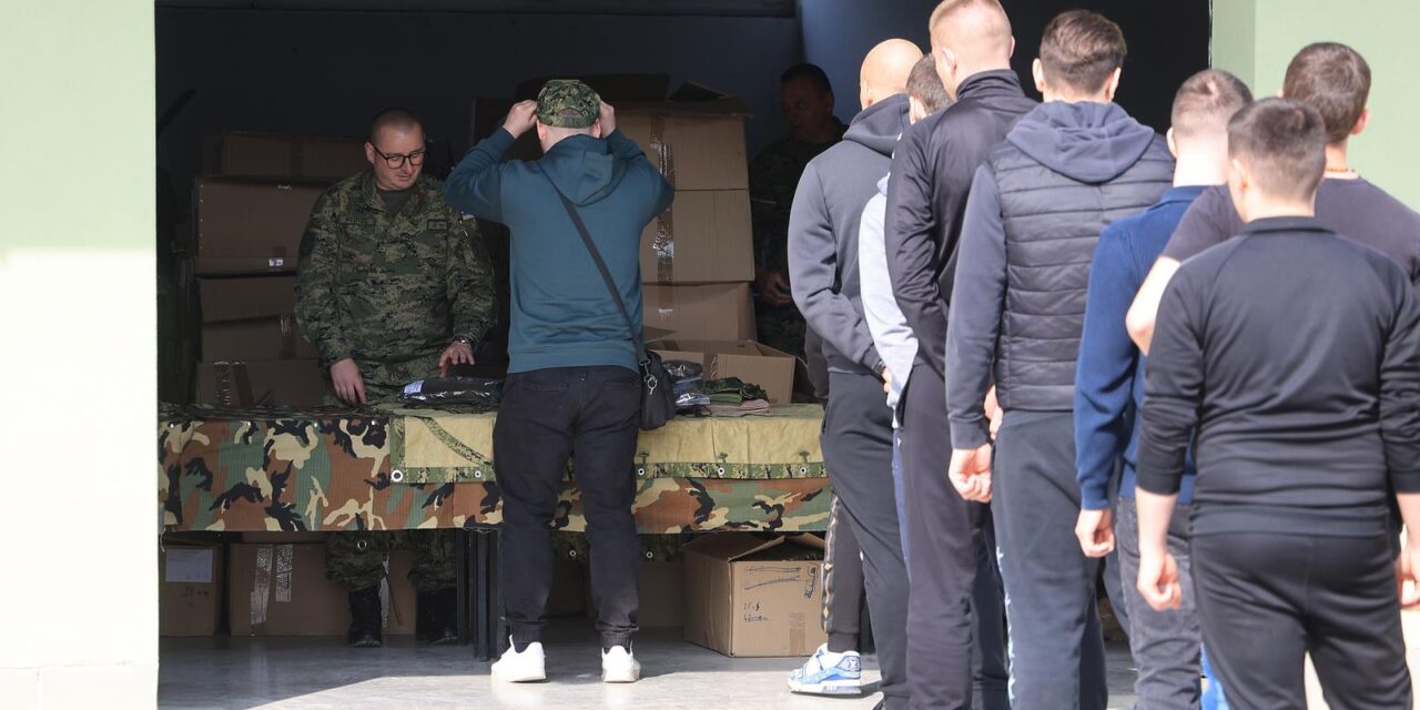 Ministar Anušić i general Kundid na prvom danu TVO-a na Slunju