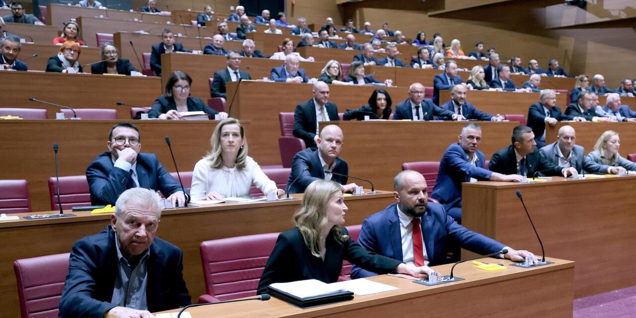 Zagreb: Zastupnici izabrali predsjednicu Vrhovnog suda, ali ne i ustavne suce