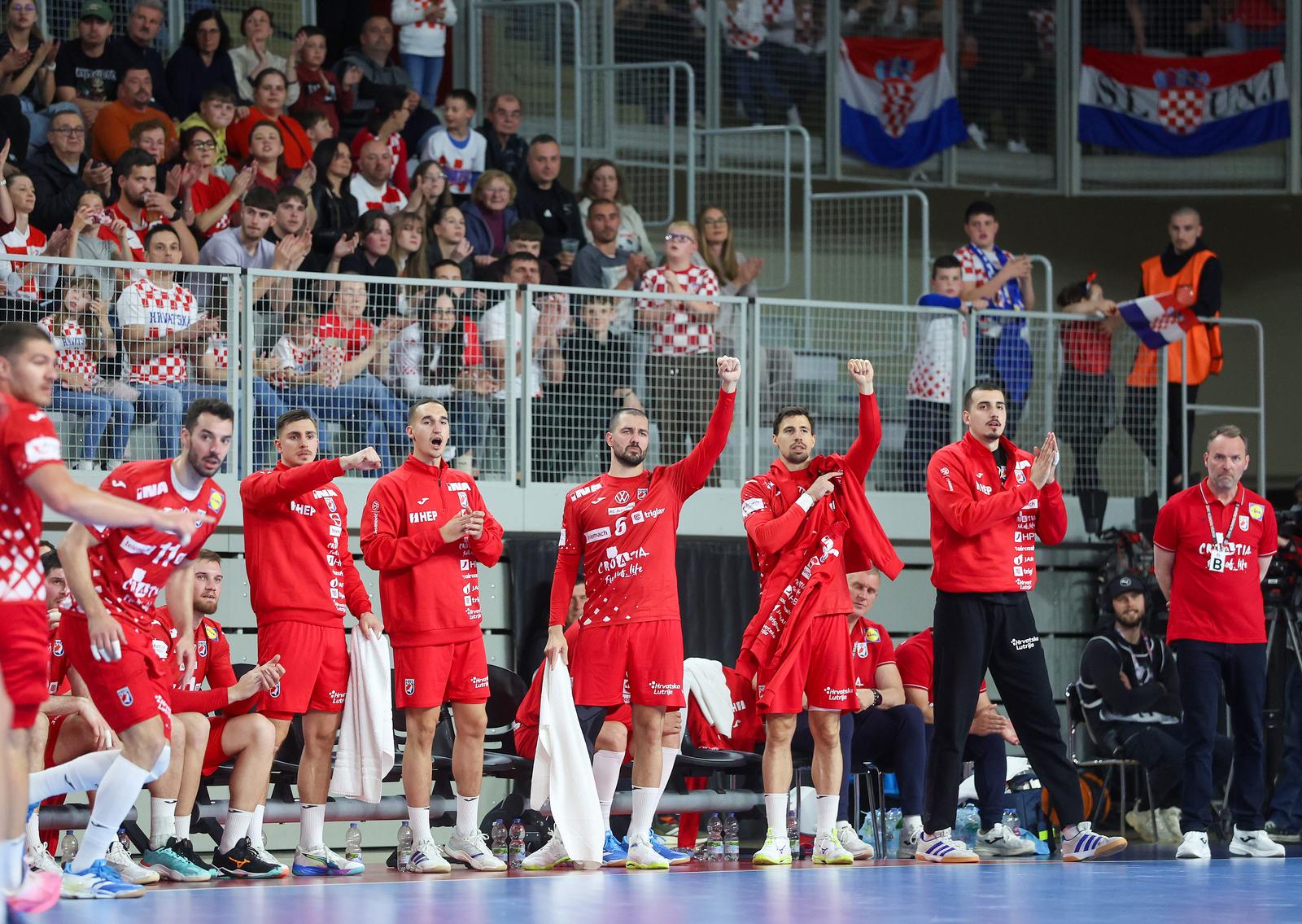 Varaždin: Hrvatska i Švedska odigrale prijateljsku utakmicu u Varaždinu