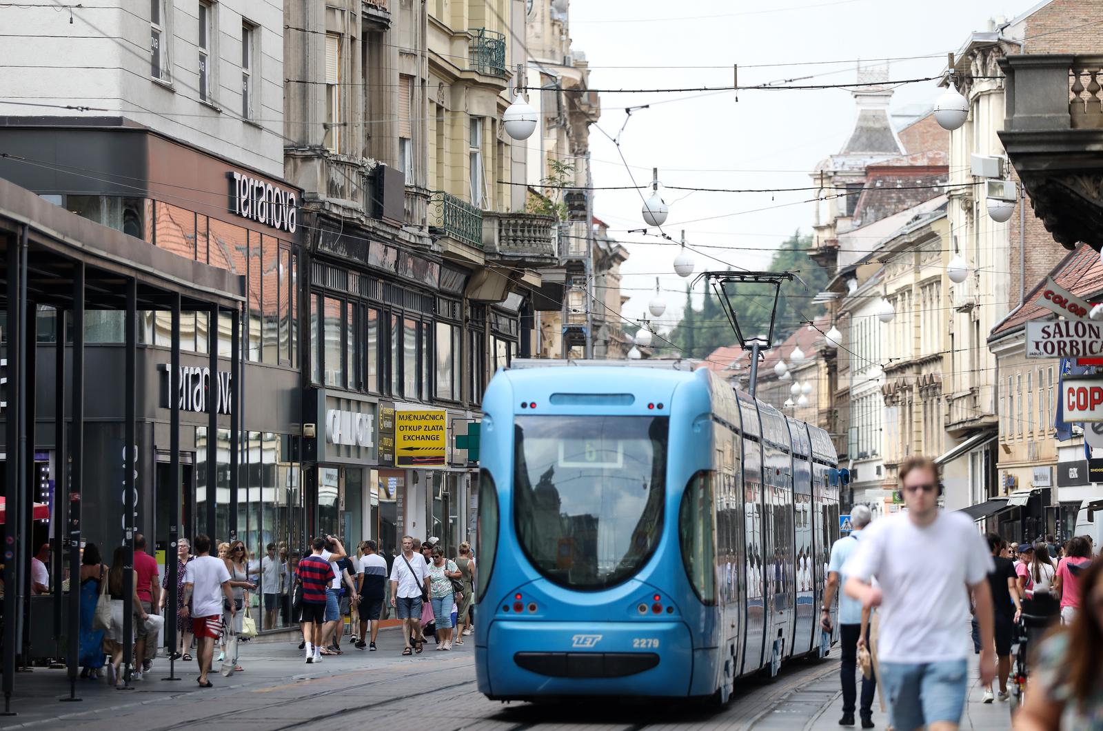 Zagreb: Ilica je subotom najprometnija ulica za pješake