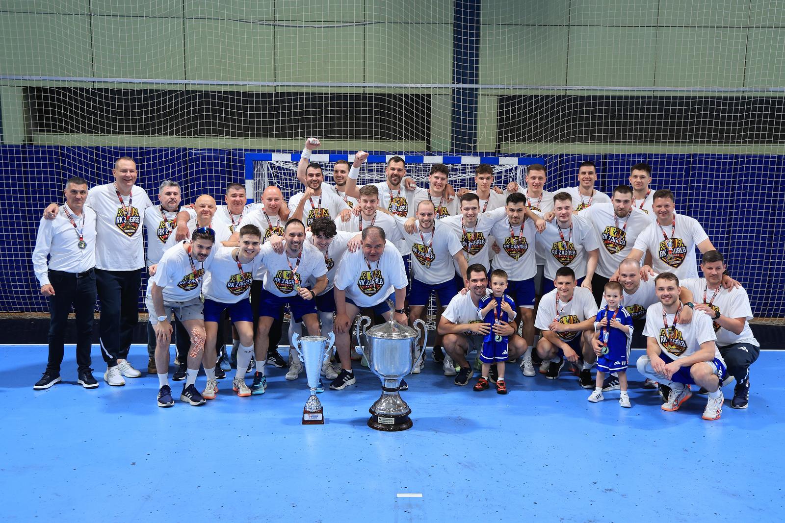 Zagreb: Slavlje rukometaša i dodjela medalja nakon utakmice prvenstva