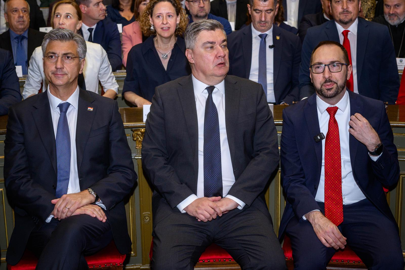 Milanović i Plenković zajedno na dodjeli priznanja povodom Dana grada Zagreba
