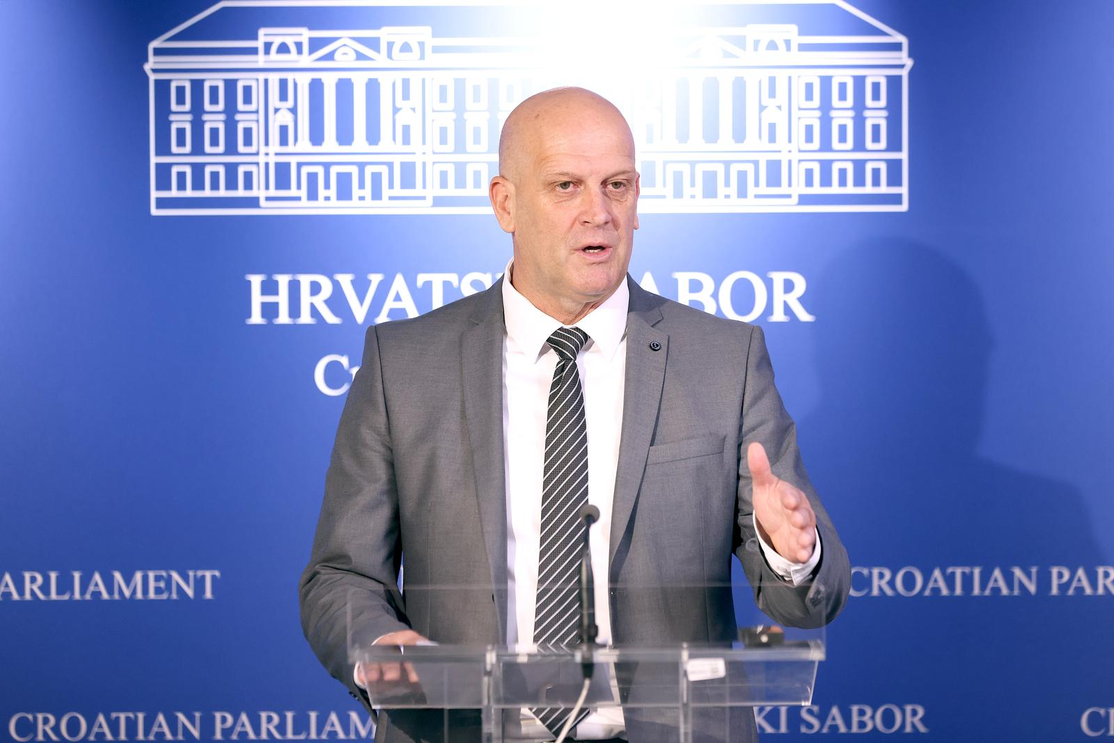 Zagreb: Ivica Kukavica o aktualnim temama