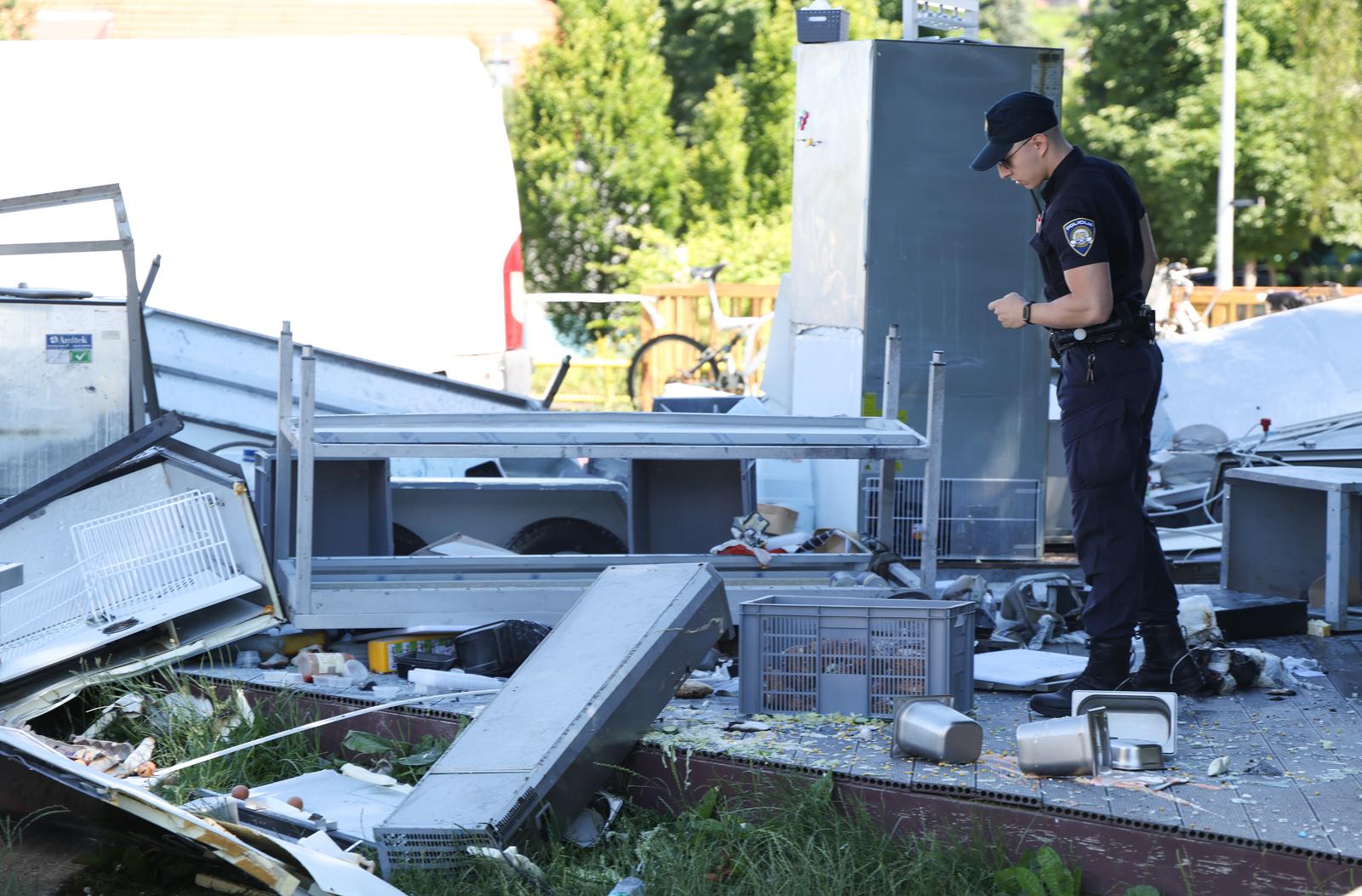 Zagreb: U eksploziji objekta brze prehrane ozlijeđene su dvije osobe