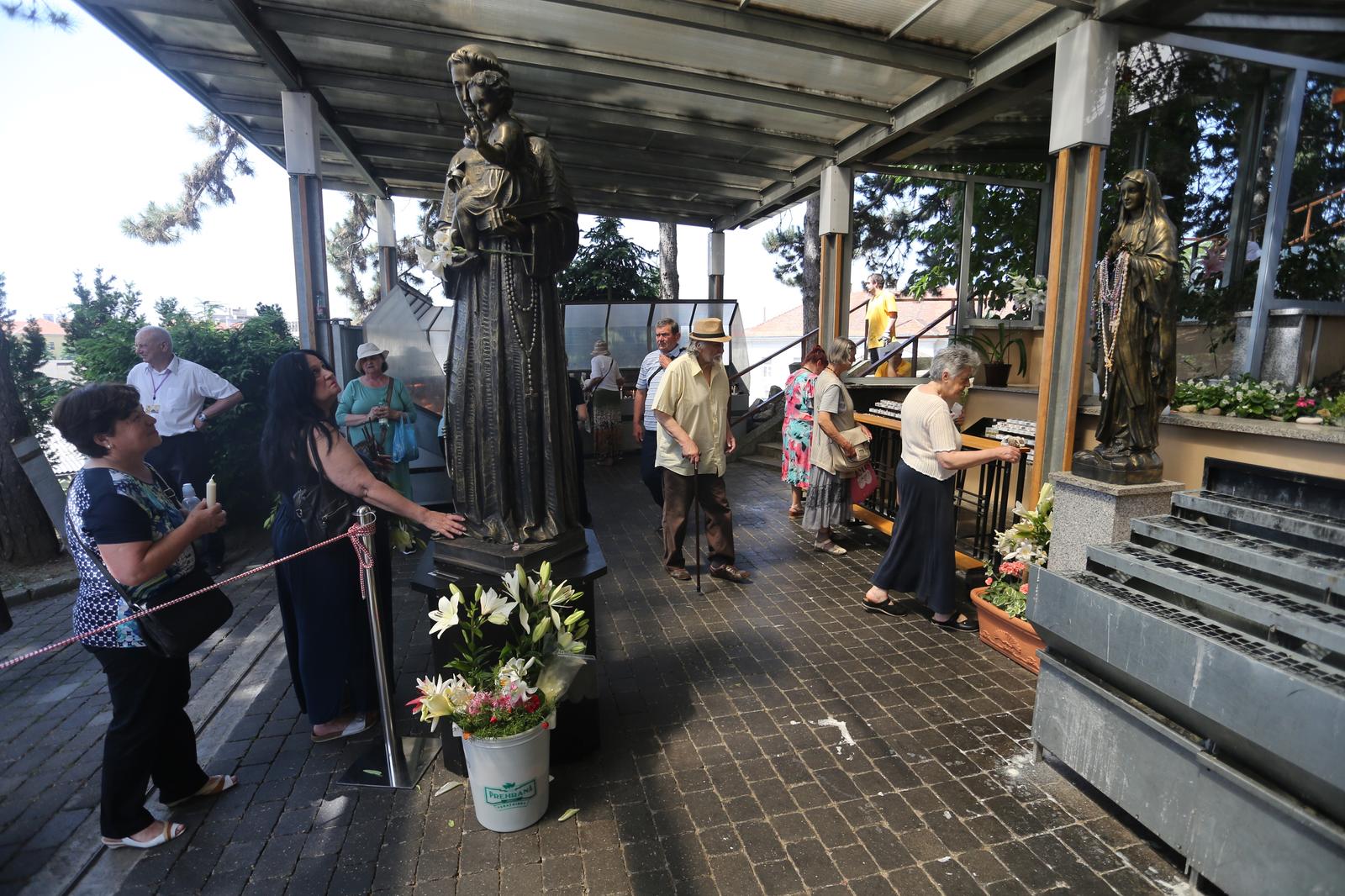 Zagreb: Proslava blagdana svetog Antuna Padovanskog na Svetom duhu