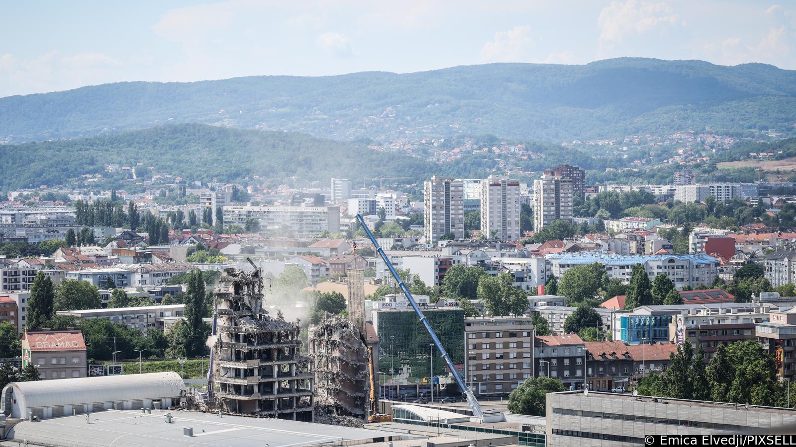 Zagreb: Nastavak rušenja Vjesnika