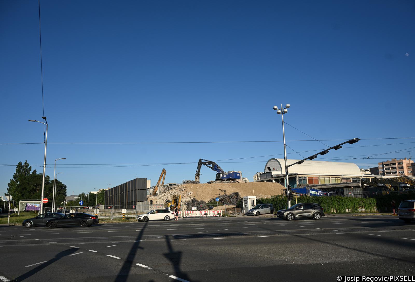 Zagreb: Srušen Vjesnikov neboder