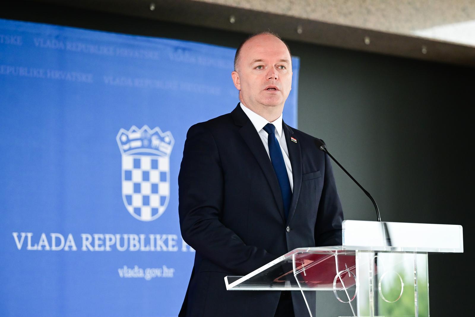 Zagreb: Izjave ministara Šipića i Habijana nakon sjednice Vlade