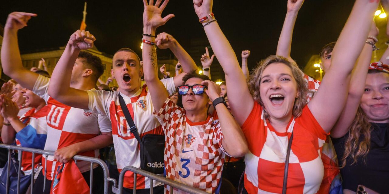 Zagreb: Slavlje na trgu nakon gola Hrvatske