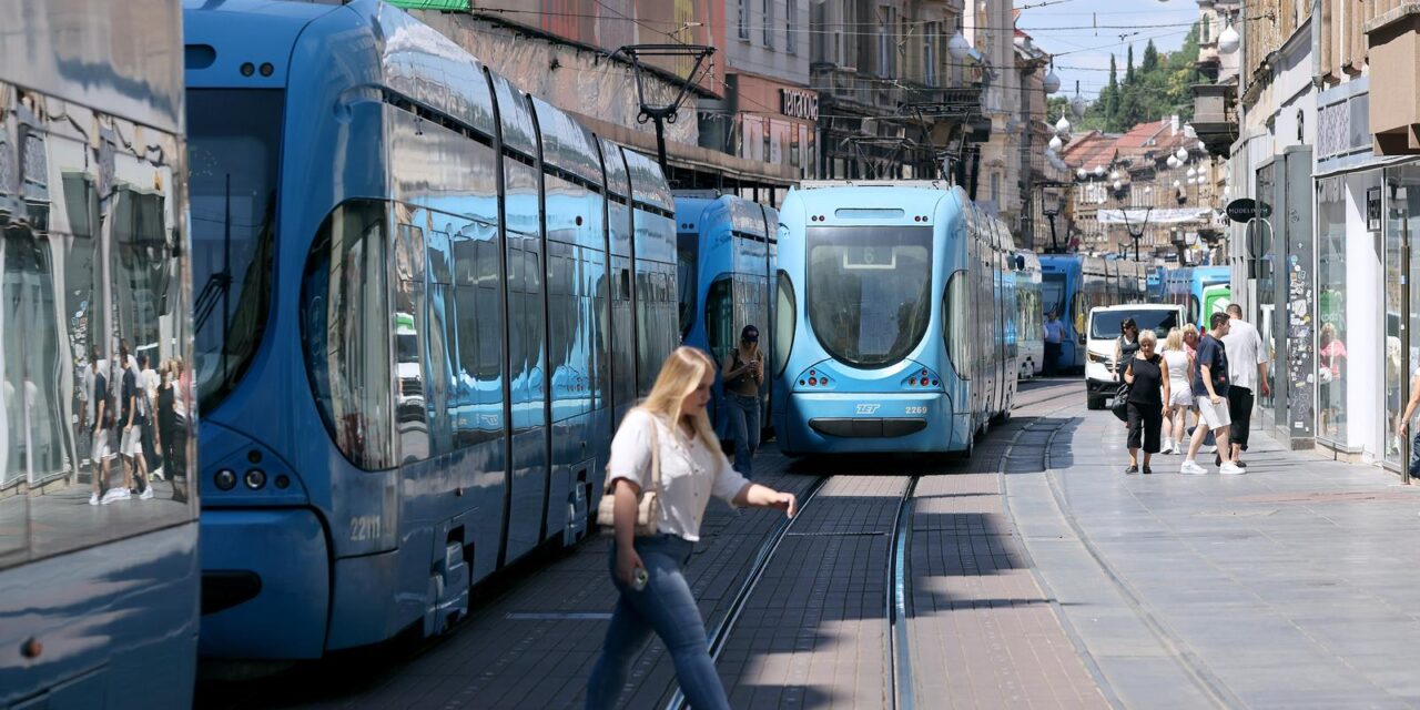 Zagreb:  Ponovno zastoj tramvaja na Trgu bana jelačića, već drugi danas