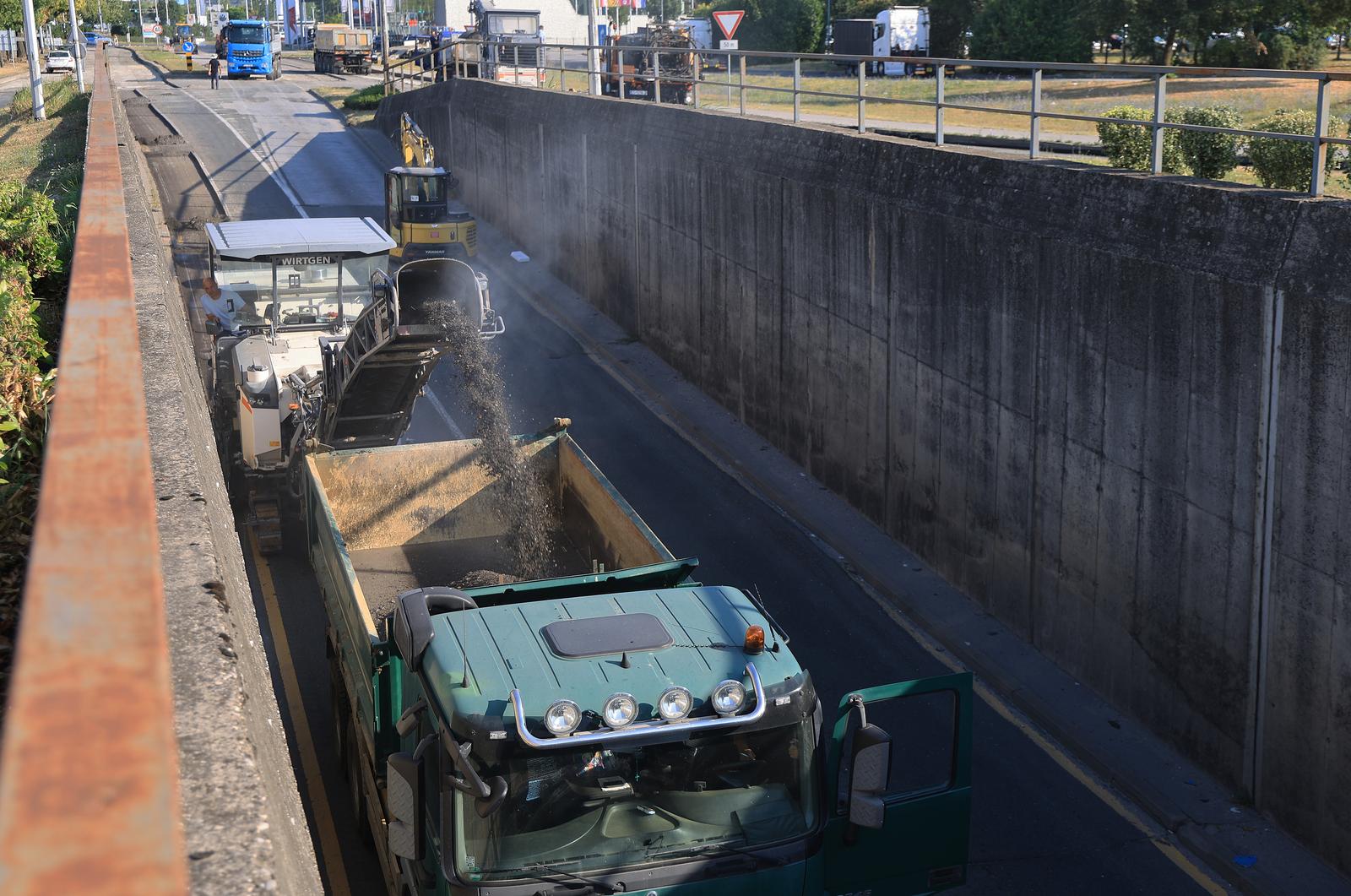 Zagreb: Zbog radova na podvožnjaku zatvorena Ulica Velimira Škorpika u oba smjera