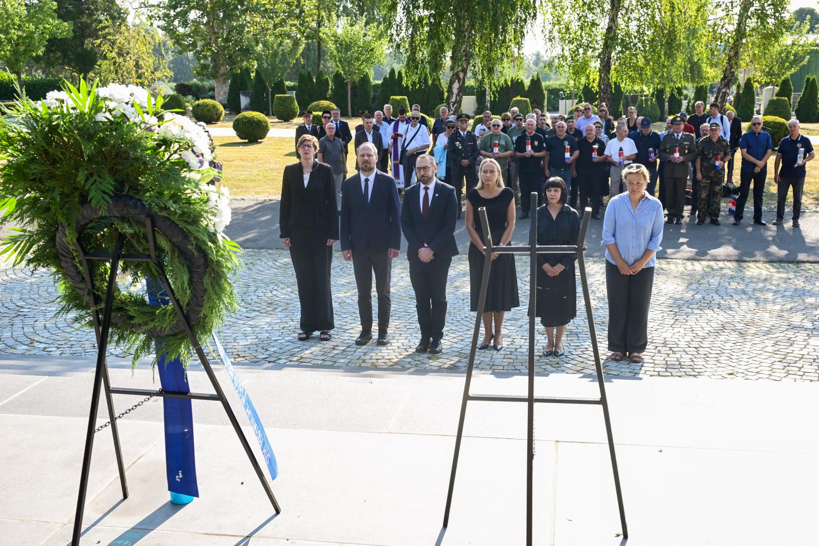 Zagreb: Tomislav Tomašević položio vijenac u povodu obilježavanja Dana pobjede i domovinske zahvalnosti