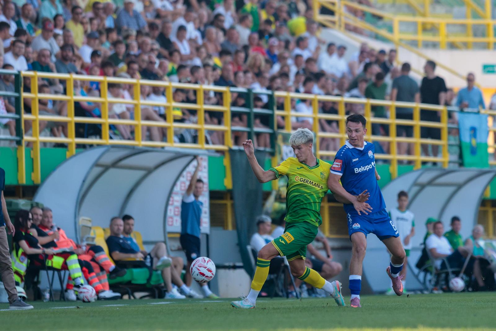 Pula: SuperSport HNL Utakmica NK Istra 1961- NK Slaven Belupo