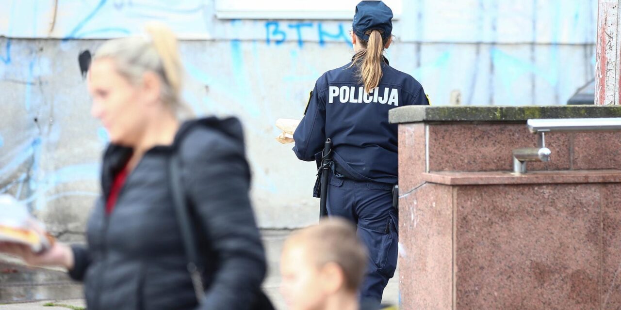 Zagreb: Policija odvozi migrante koji su boravili na Glavnom kolodvoru