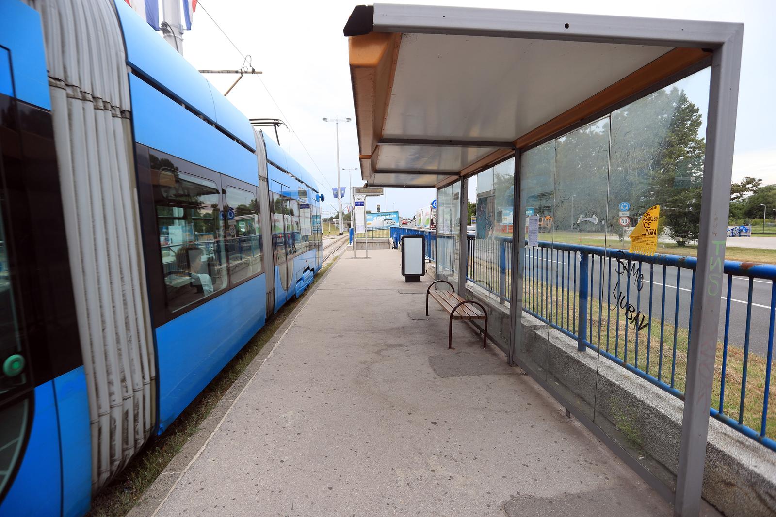 Zagreb: Tramvajsko stajalište u Savskom gaju