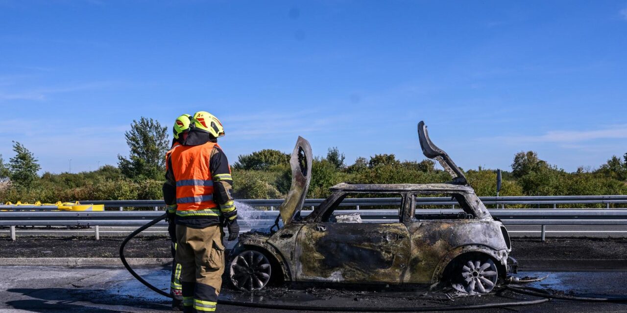 Zagreb: Zapalio se Mini