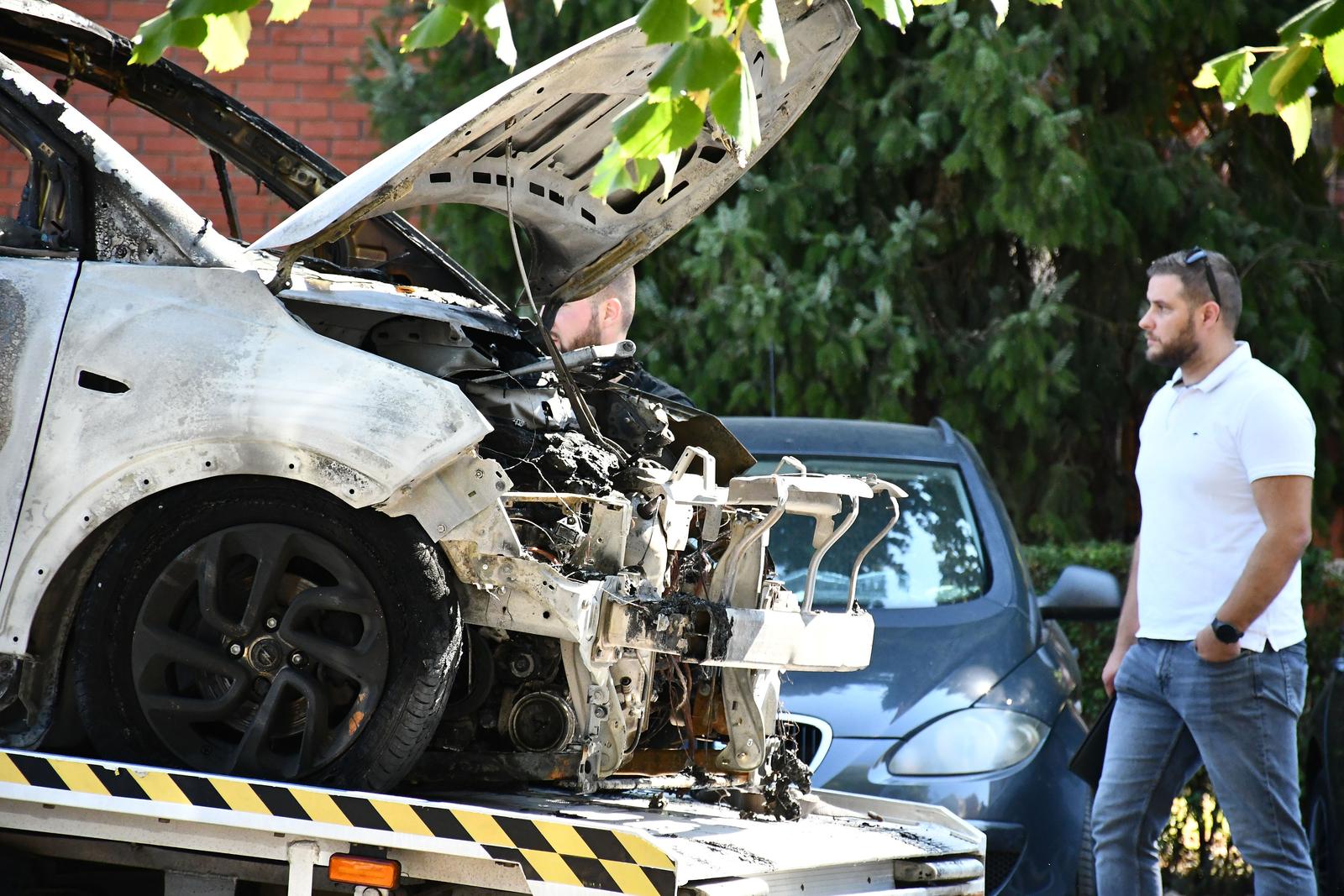 Slavonski Brod: Očevid na mjestu požara automobila zamjenice državne odvjetnice