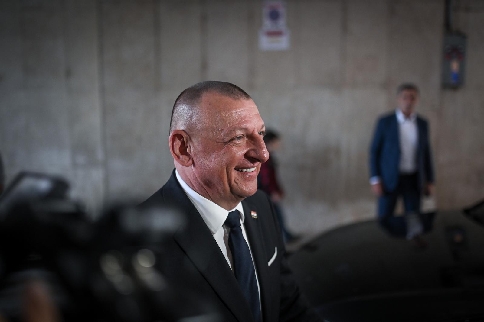 Zagreb: Dolazak članova HDZ-a na zajedničku sjednicu Predsjedništva i Nacionalnog odbora HDZ-a