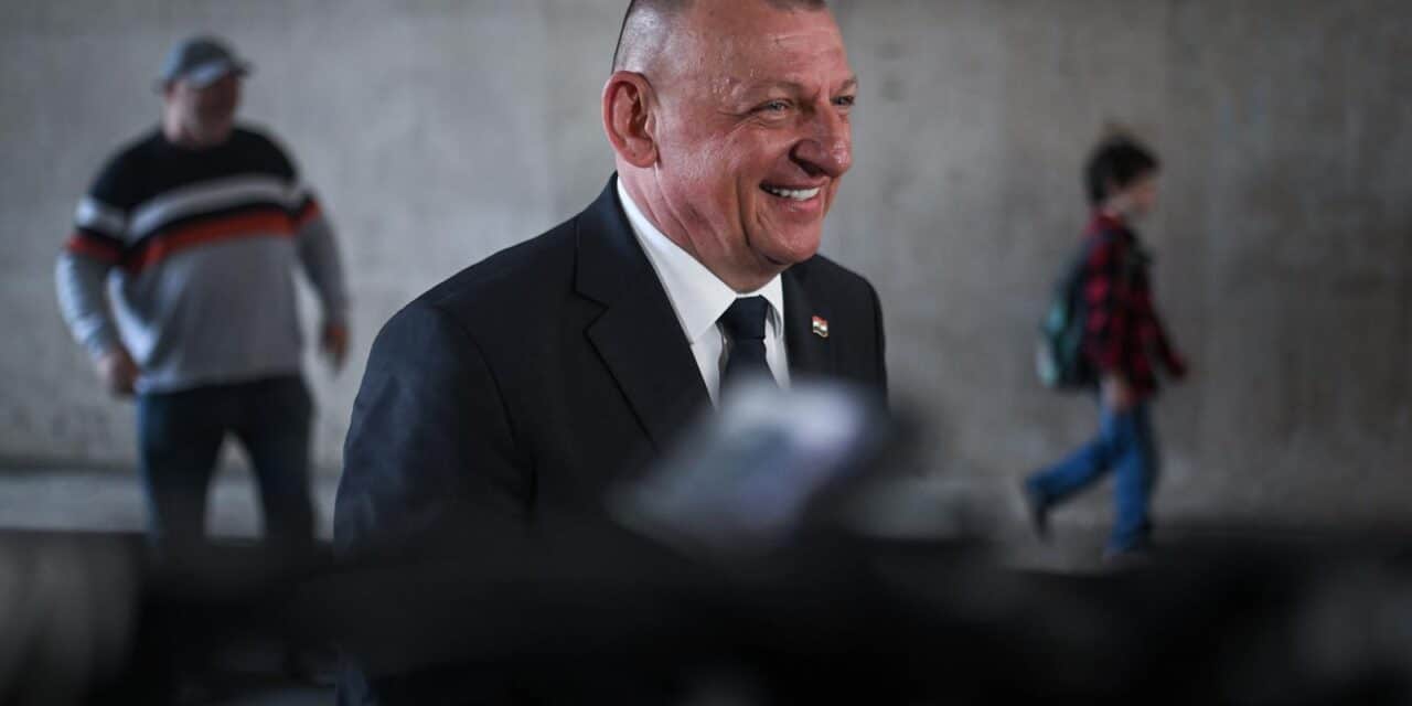Zagreb: Dolazak članova HDZ-a na zajedničku sjednicu Predsjedništva i Nacionalnog odbora HDZ-a