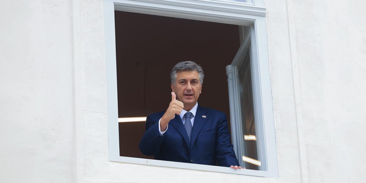 Sveta Nedjelja: Premijer Plenković na svečanom otvorenju dvorca Erdody u Kerestincu