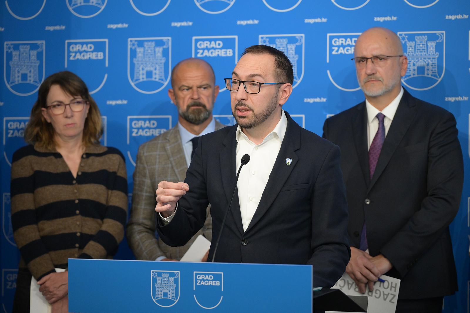 Zagreb: Tomislav Tomašević i predsjednici uprava Zagrebačkog holdinga i ZET-a održali konferenciju za medije