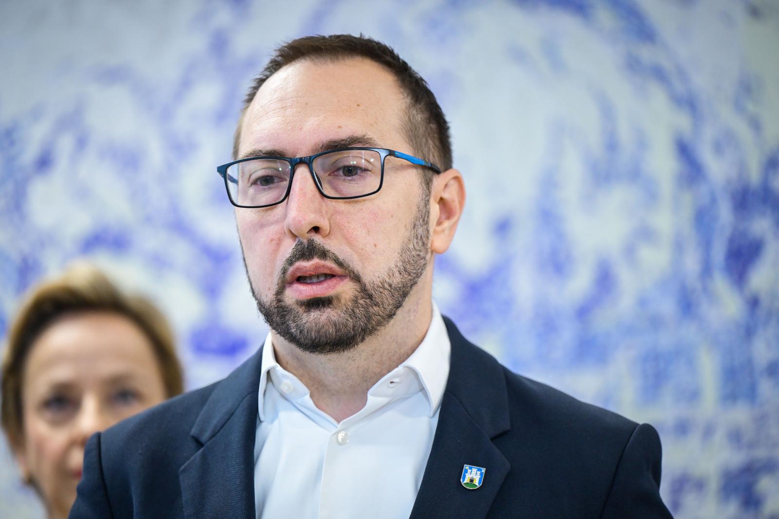 Zagreb: Konferencija za medije uoči sutrašnjeg štrajka u Zagrebačkom holdingu i ZET-u