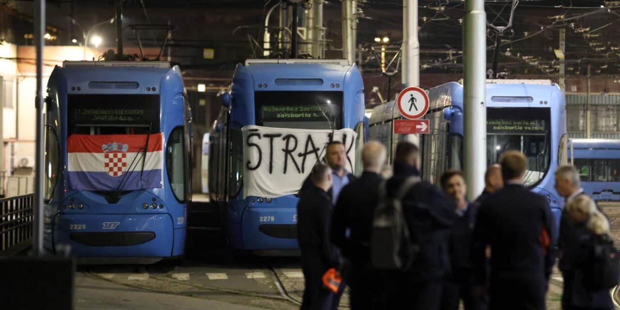 Zagreb: Štrajk vozača ZET-a, vozači tramvaji stoje na Remizi