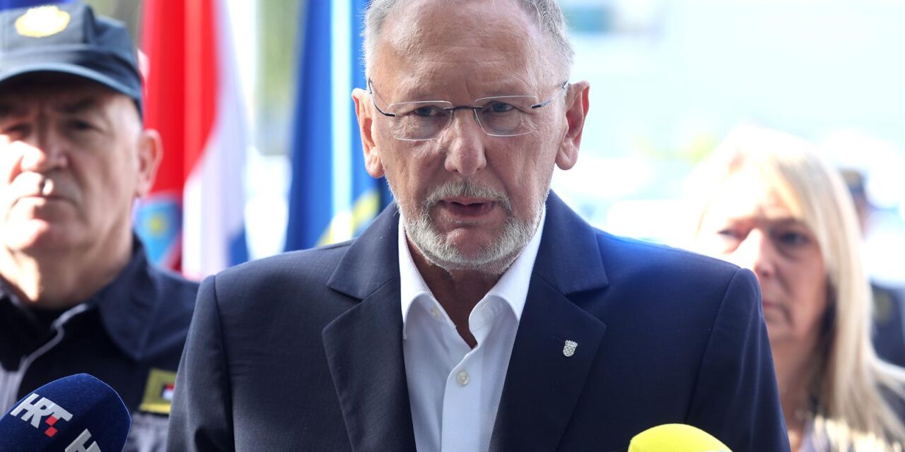 Zagreb: Davor Božinović nazočio primopredaji 522 vozila za obavljanje policijskih poslova