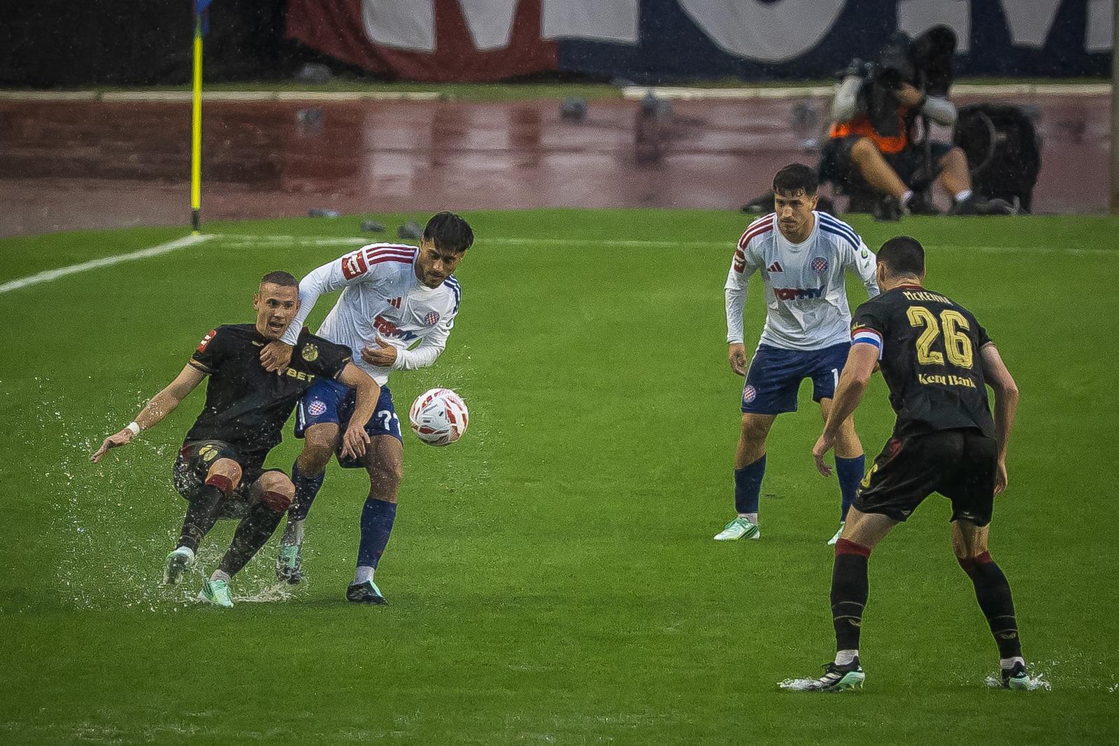Hajduk i Dinamo sastali se u 09. kolu SuperSport HNL-a
