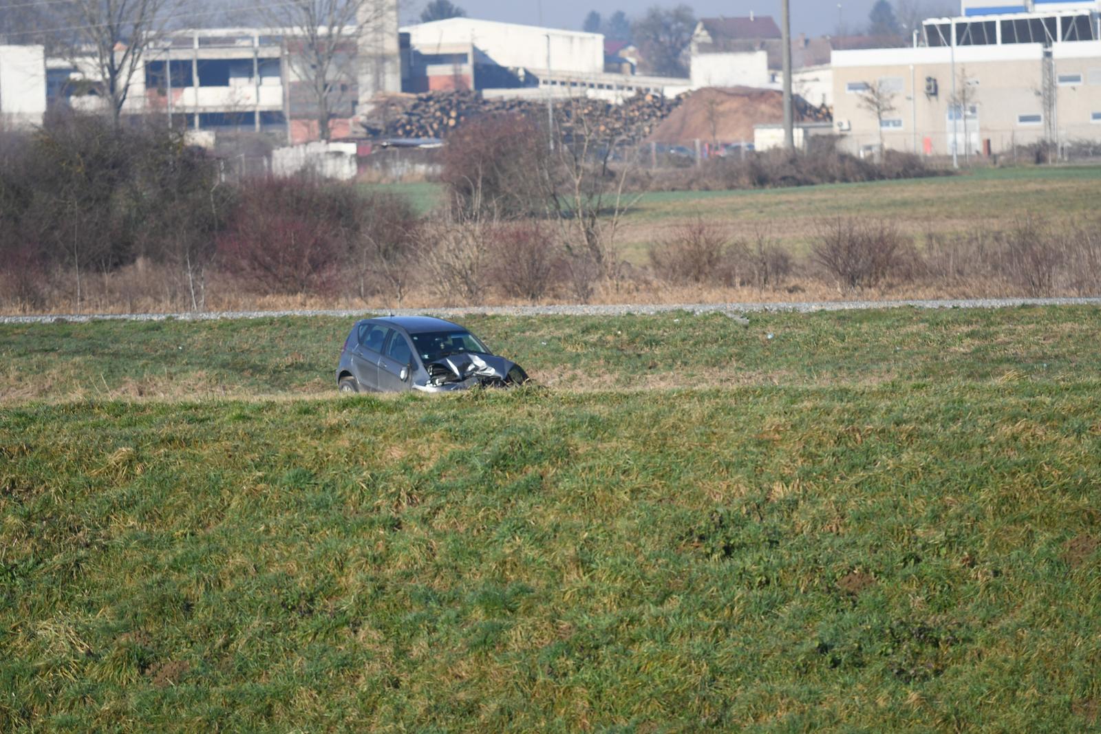 Bjelovar: U teškoj prometnoj nesreći poginuo traktorist