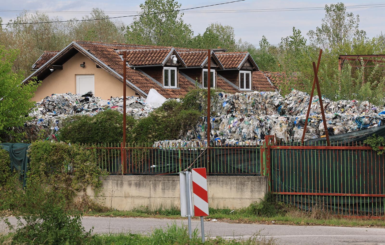 Ilegalno odlagalište otpada u Vrbovcu Samoborskom