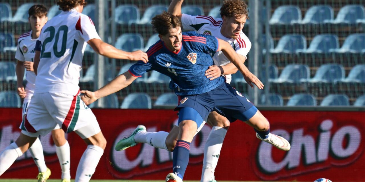 Varaždin: Hrvatska U-21 reprezentacija pobijedila Mađarsku 3:1, Jagušić zabio tri gola