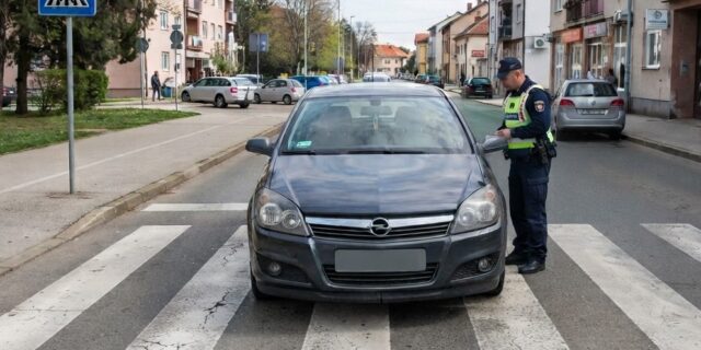 auto pješački prijelaz policija